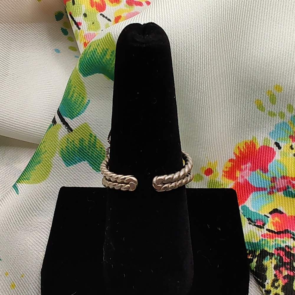 Vintage Mourning Cameo Ring - Silver Tone Adjustable Hematite Filigree - Picture 5 of 6